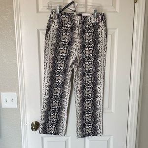 NWT Jules & Leopold Snakeskin Capri Pants